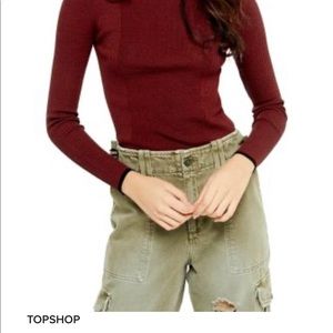 NWT!!! TOPSHOP roll neck sweater size S